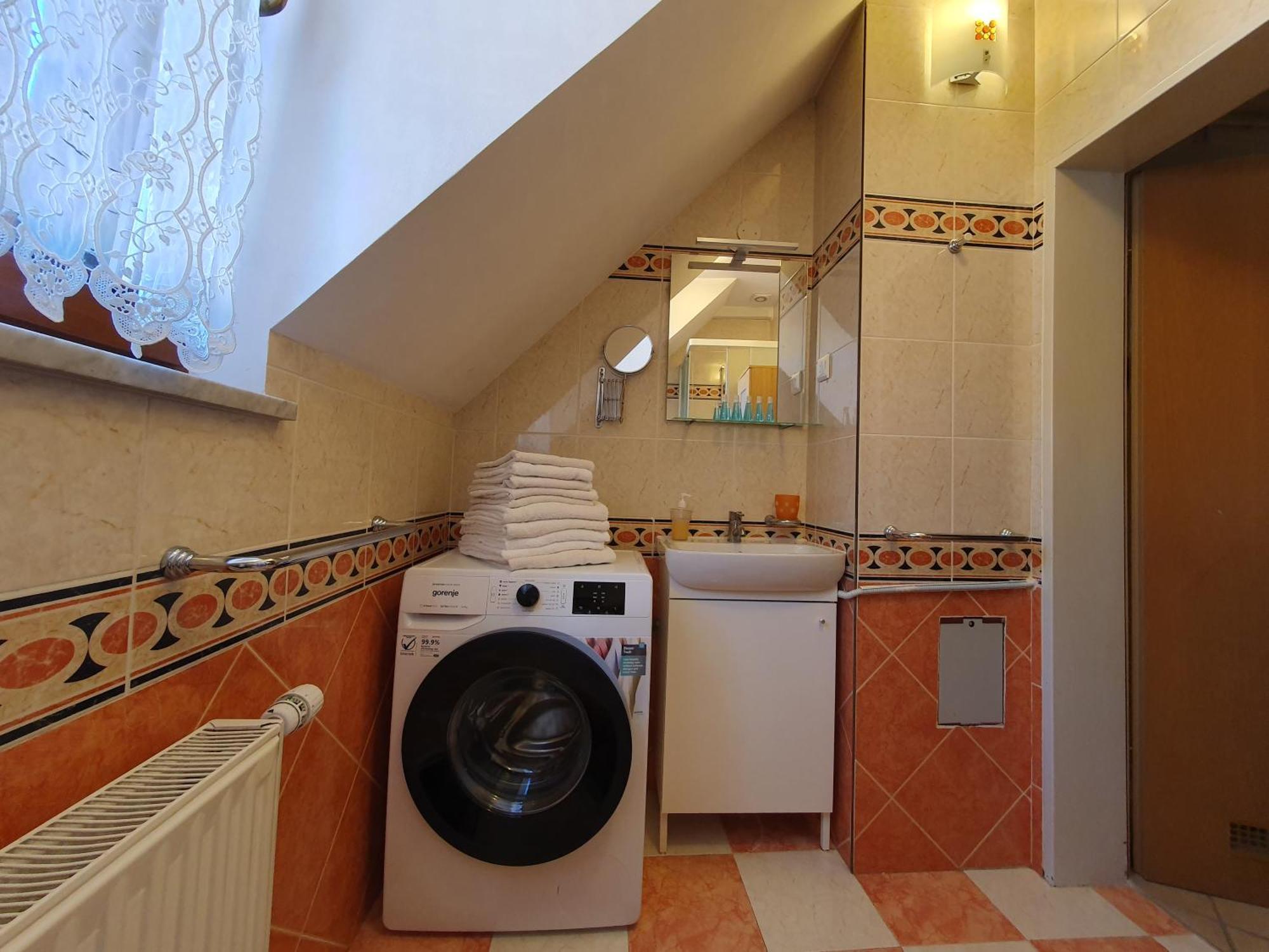 Spacious 2-Bedroom Apartment Zabjak With Ac Tour As Любляна Экстерьер фото